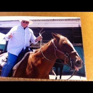 Meet your Posher, Cliff